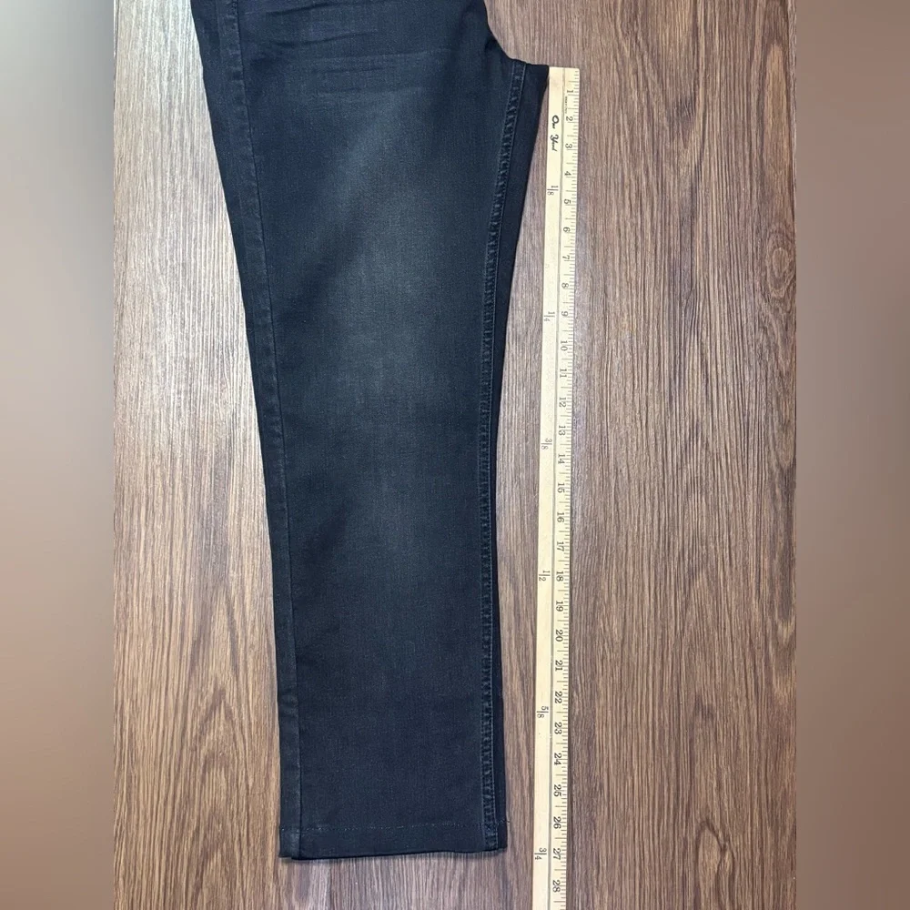 Mugsy MAGS Dark Wash Stretch Jeans Modern Slim Luxe Comfort Fit